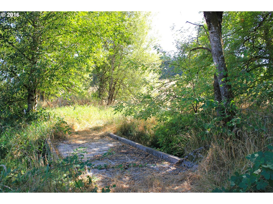 9000 S Barnards Rd unit 100, Canby, OR 97013 - photo 1