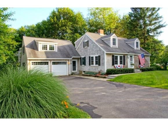 26 Oliver St, New Castle, NH 03854 - photo 1