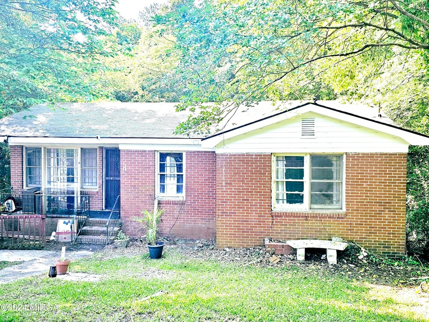 1183 Haywood Rd, Macon, GA 31211 - photo 1