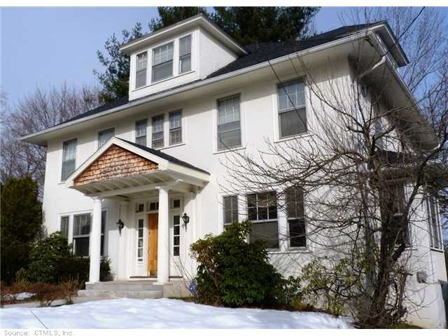 8 Arnoldale Rd, West Hartford, CT 06119 - photo 1