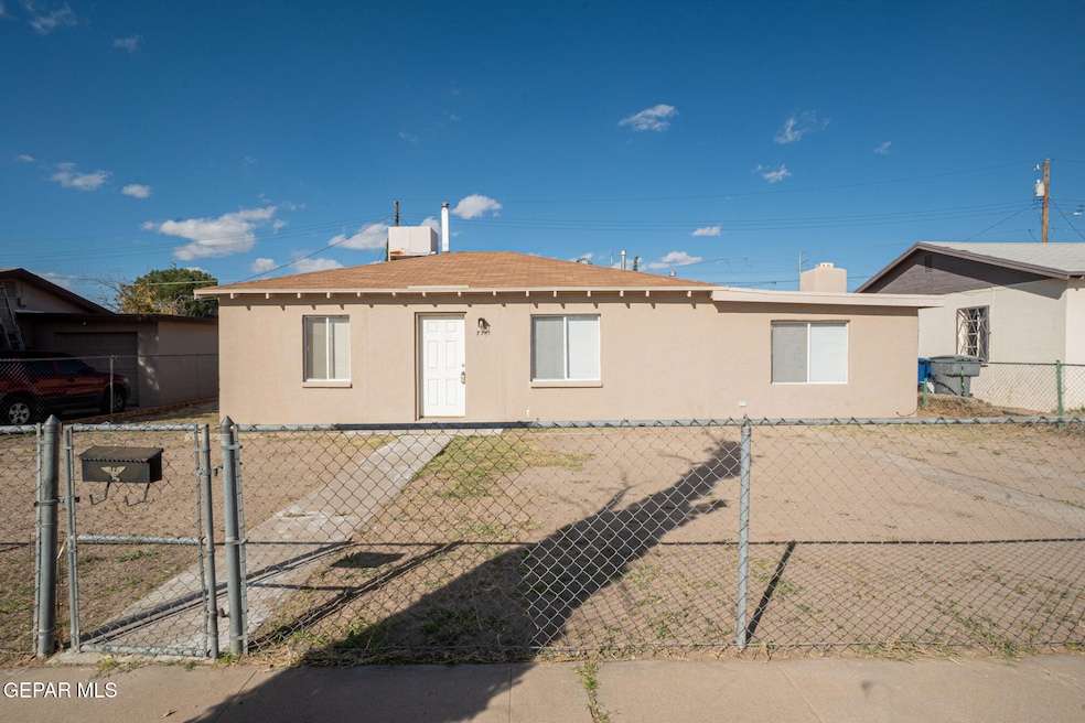 7761 Maverick Ave, El Paso, TX 79915 - photo 1
