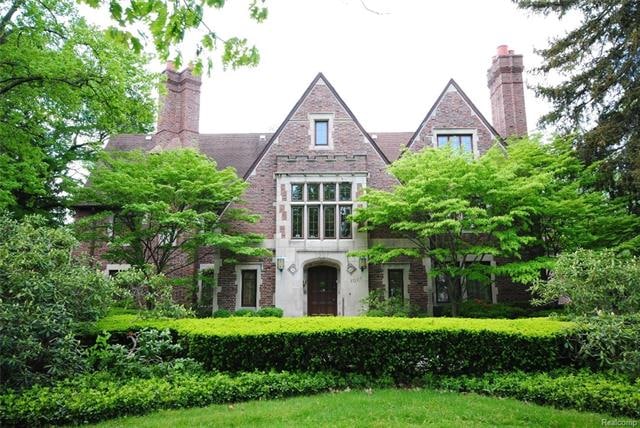 1007 Three Mile Dr, Grosse Pointe Park, MI 48230 - photo 1