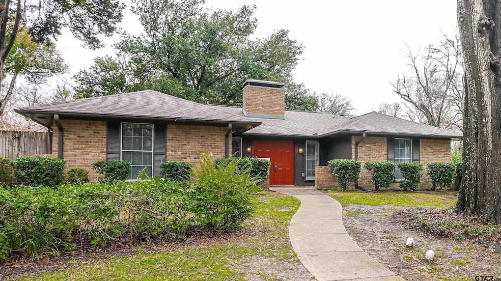 2524 S Fleishel Ave, Tyler, TX 75701 - photo 1