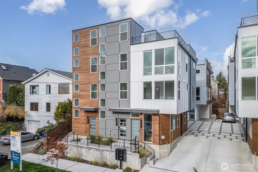 826 NW 52nd St unit C, Seattle, WA 98107 - photo 1