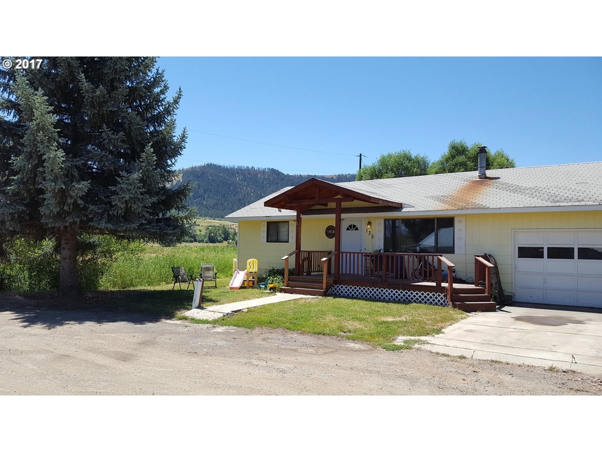 135 Valley St, Halfway, OR 97834 - photo 1