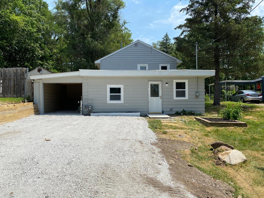 1247 E 35th St, Des Moines, IA 50317 - photo 1