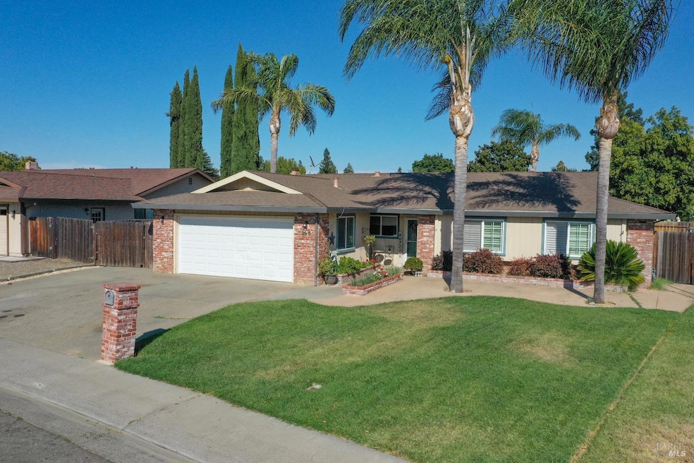 Under Contract $599,000