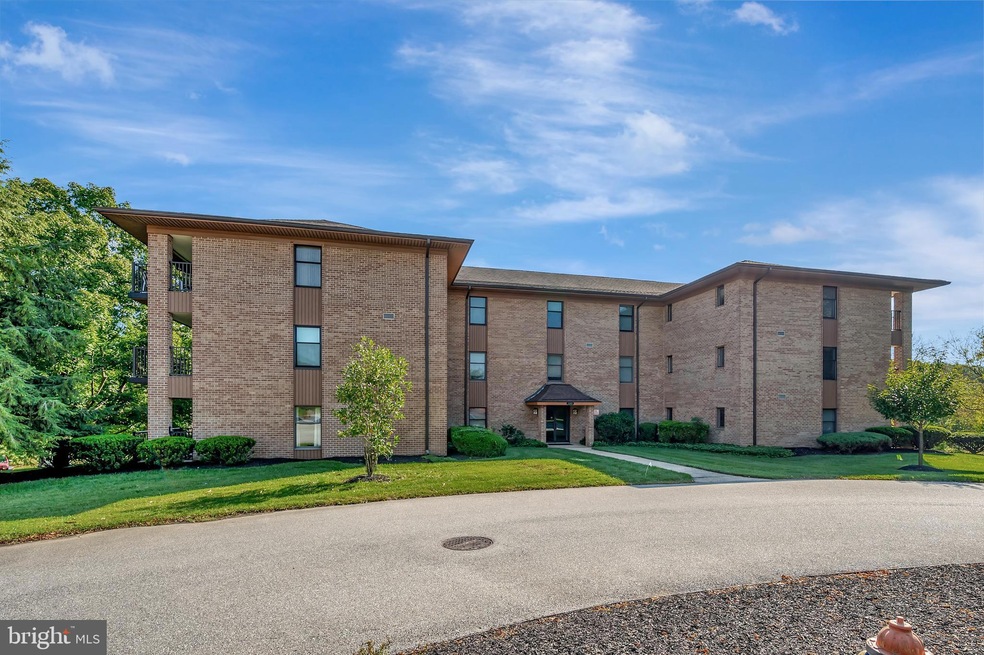 3207 Falcon Ln unit 122, Wilmington, DE 19808 - photo 1