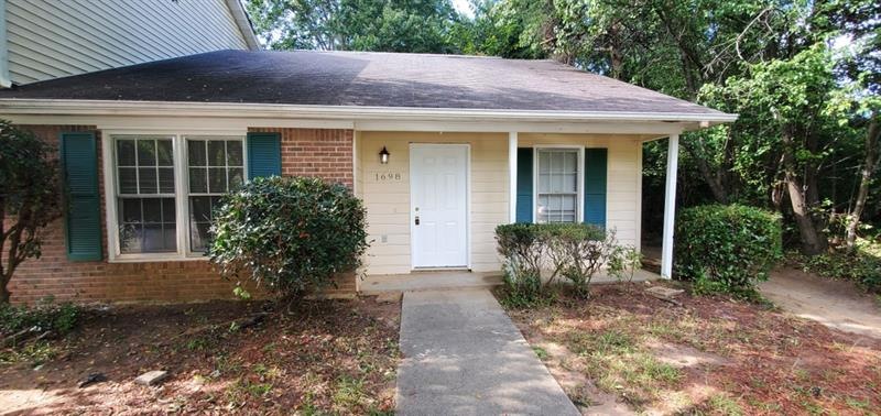 1698 Hunting Creek Dr SE, Conyers, GA 30013 - photo 1