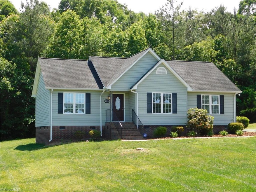 3966 Meadow Ridge Ct, Asheboro, NC 27205 - photo 1