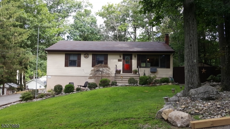 233 Pohatcong Rd, Highland Lakes, NJ 07422 - photo 1