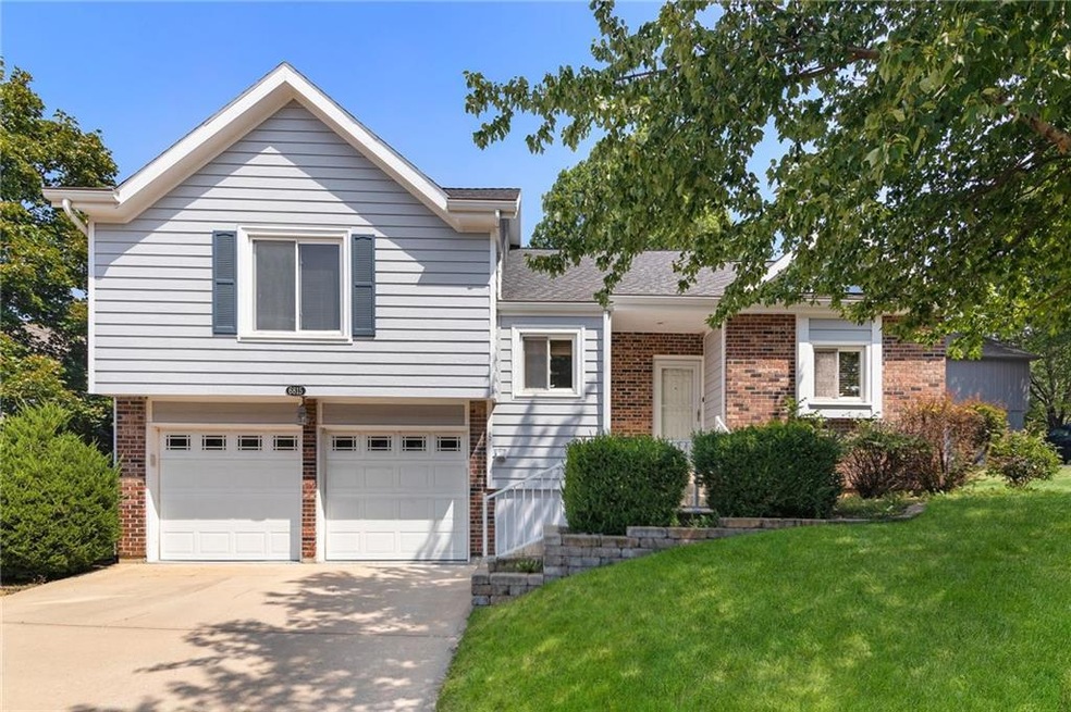 6815 Widmer Rd, Shawnee, KS 66216 - photo 1