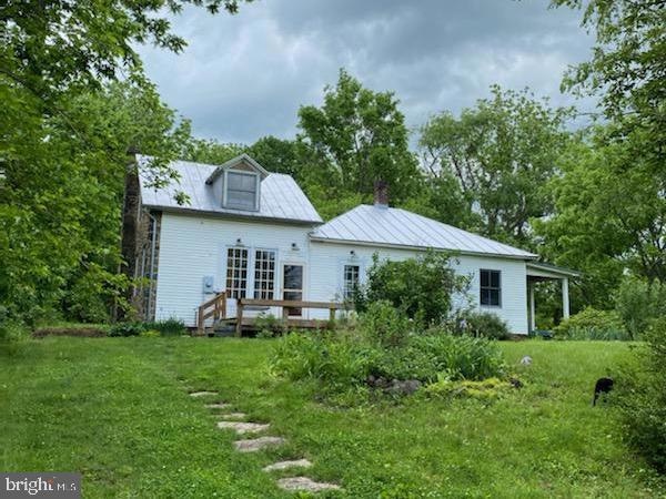 1651 Blue Ridge Farm Rd, Upperville, VA 20184 - photo 1