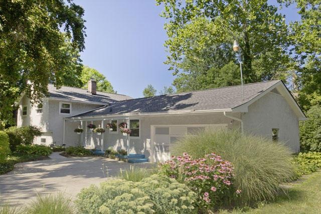 343 N Cassady Ave, Columbus, OH 43209 - photo 1