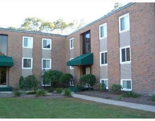 2 Main St unit 3, Albion, RI 02802 - photo 1