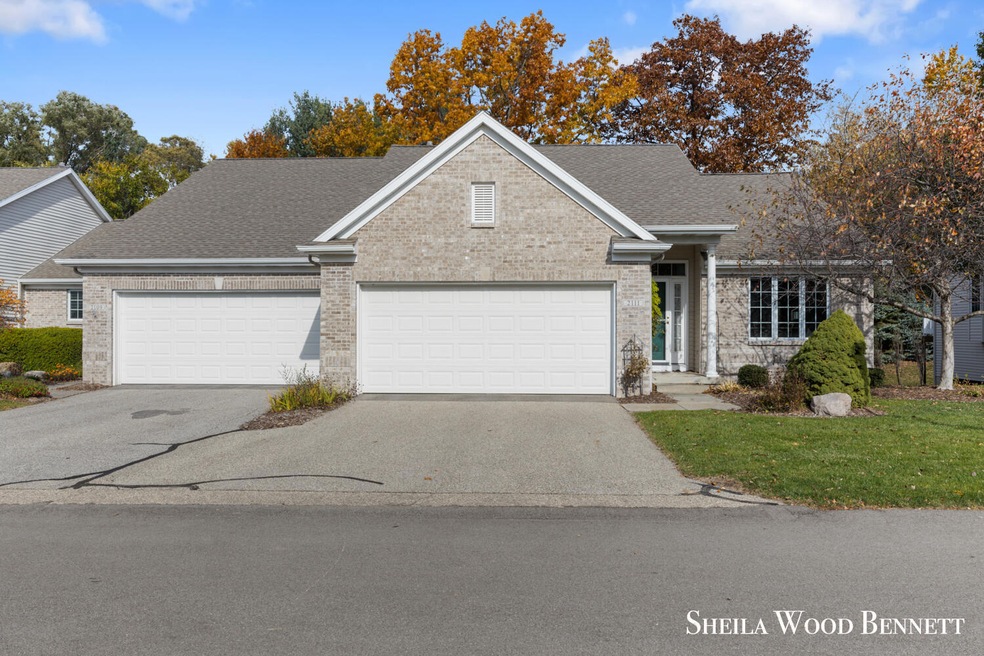 2111 Krislin Dr NE, Grand Rapids, MI 49505 - photo 1