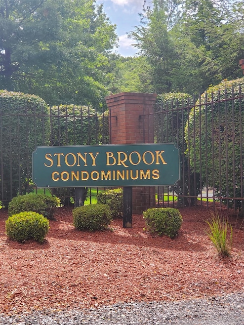 78 High Point Cir unit 78, Newburgh, NY 12550 - photo 1