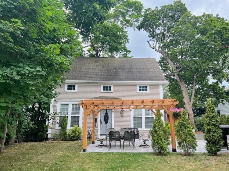 826 Watertown St unit Carriage, West Newton, MA 02465 - photo 1