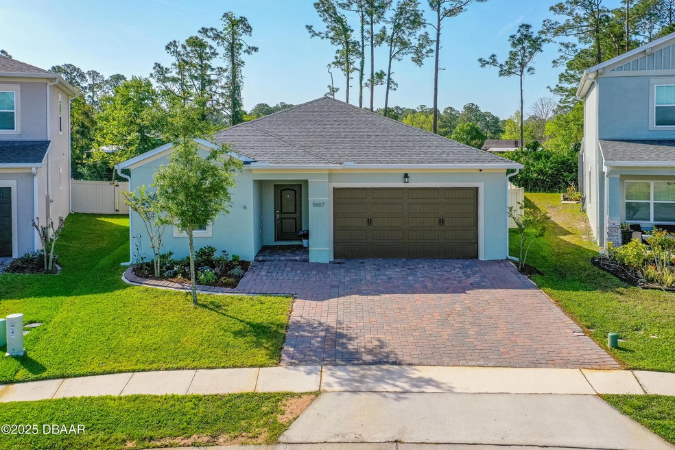 5607 Estero-1