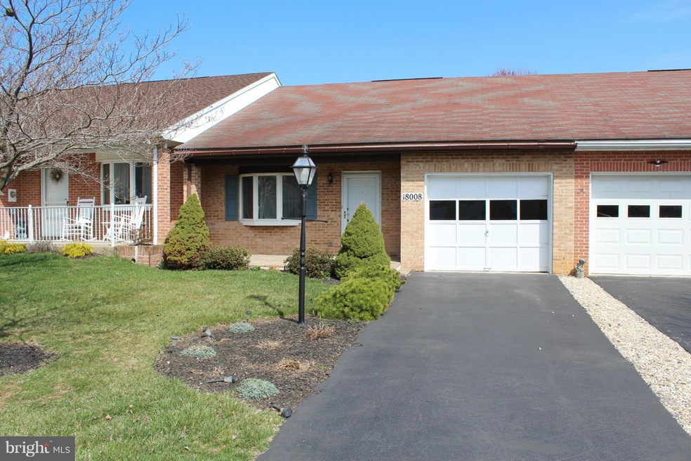 18008 Putter Dr, Hagerstown, MD 21740 - photo 1