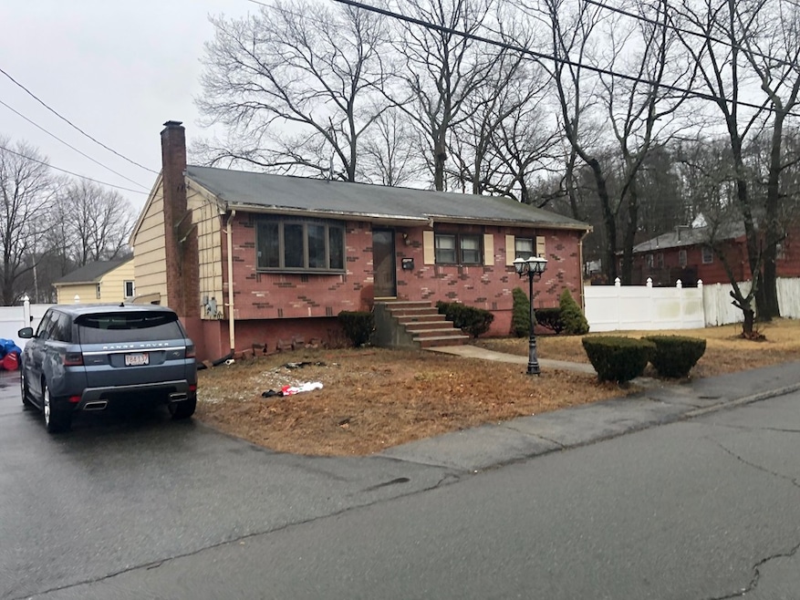 40 Smith Rd, Randolph, MA 02368 - photo 1