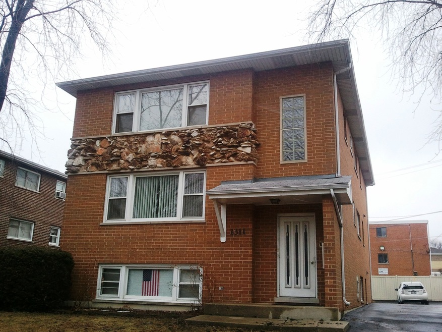 1311 Taft Ave unit C, Wheaton, IL 60189 - photo 1