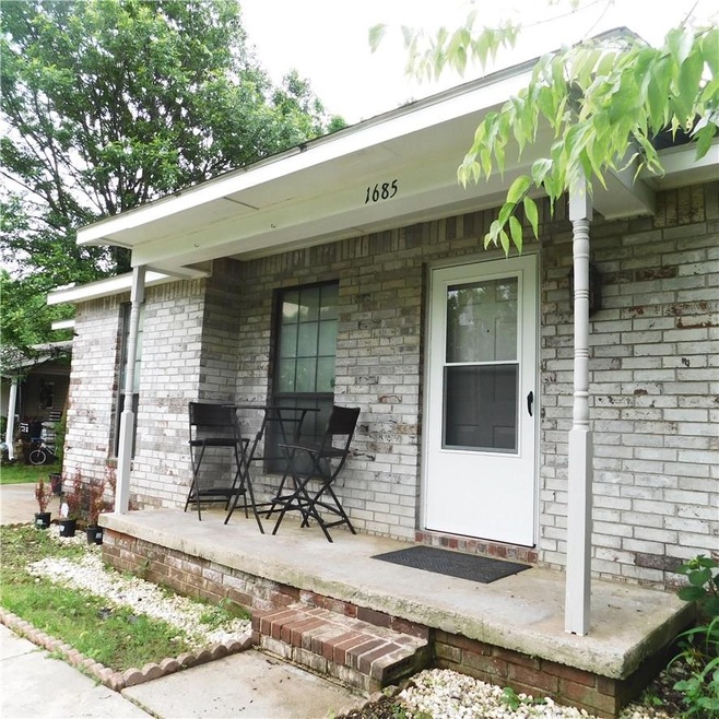 1685 E Fairlane St, Fayetteville, AR 72701 - photo 1