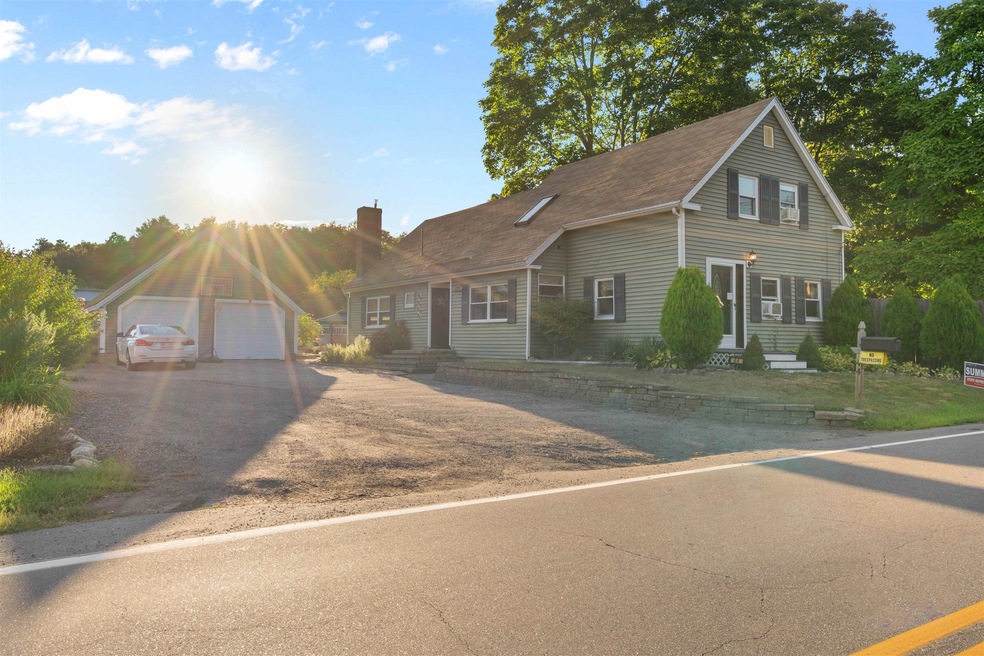 44 N Main St, Newton, NH 03858 - photo 1