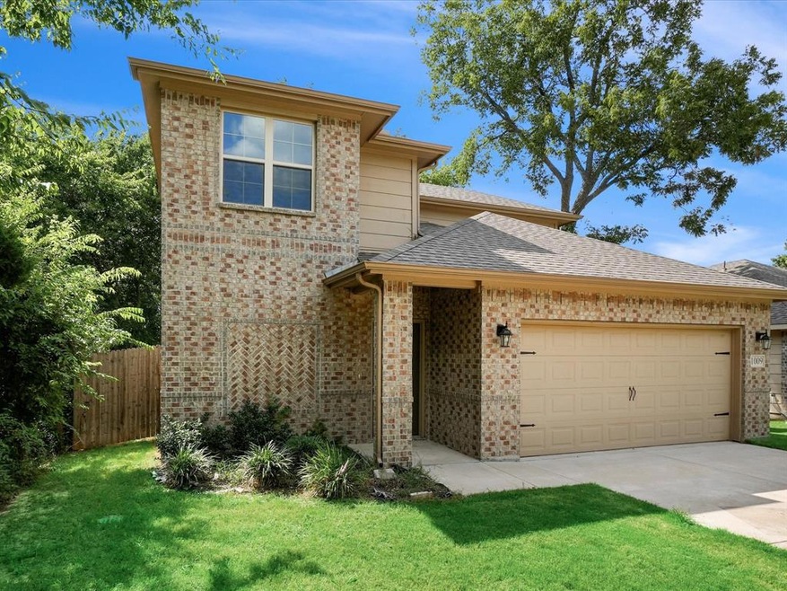 1009 S Taylor St, Gainesville, TX 76240 - photo 1