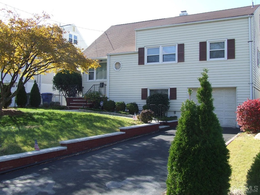 19 De Grasse St, Fords, NJ 08863 - photo 1