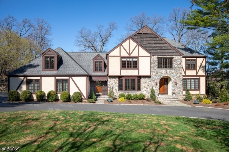 18 Mountain Ridge Dr, Livingston, NJ 07039 - photo 1