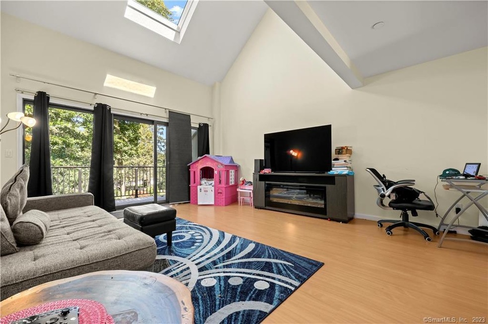 666 Main Ave unit A4, Norwalk, CT 06851 - photo 1