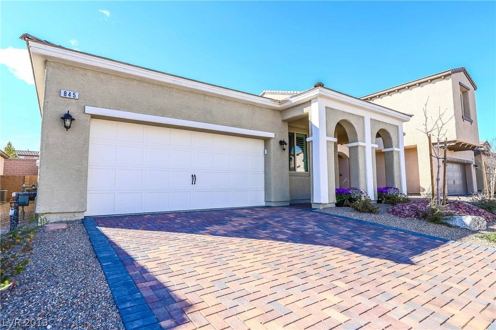 Built 2018 - 1 year old! Century Homes in Rhodes R
