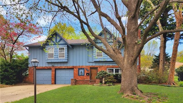 7008 Ballentine St, Shawnee, KS 66203 - photo 1