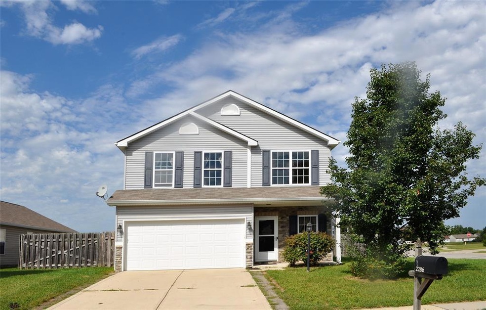 2286 Meadow Bend Dr, Columbus, IN 47201 - photo 1