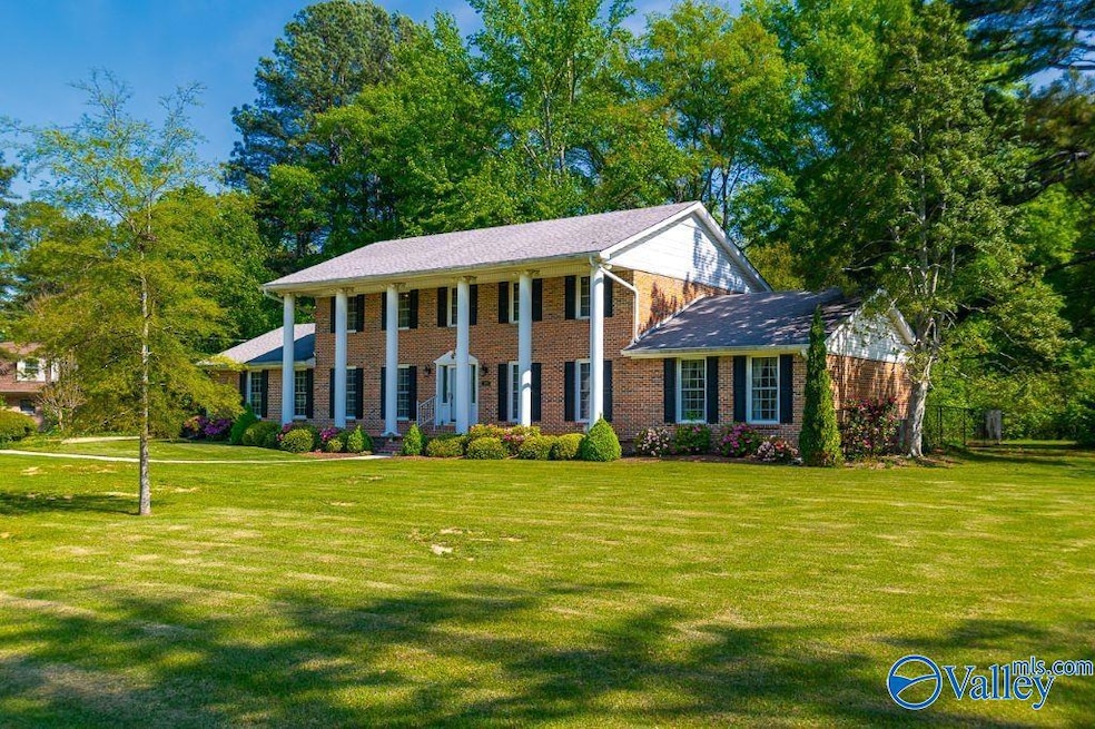 2404 Old Creek Trail SE, Decatur, AL 35603 - photo 1