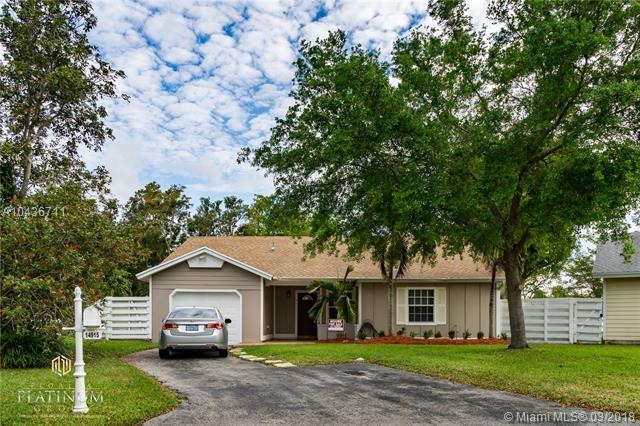 14915 SW 142nd Place, Miami, FL 33186 - photo 1