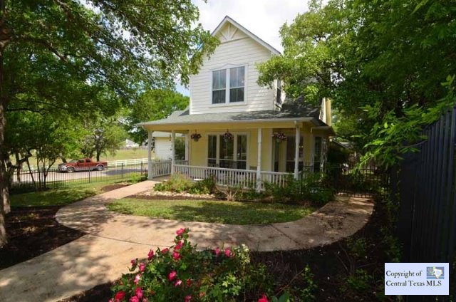 1754 N Bishop St, San Marcos, TX 78666 - photo 1