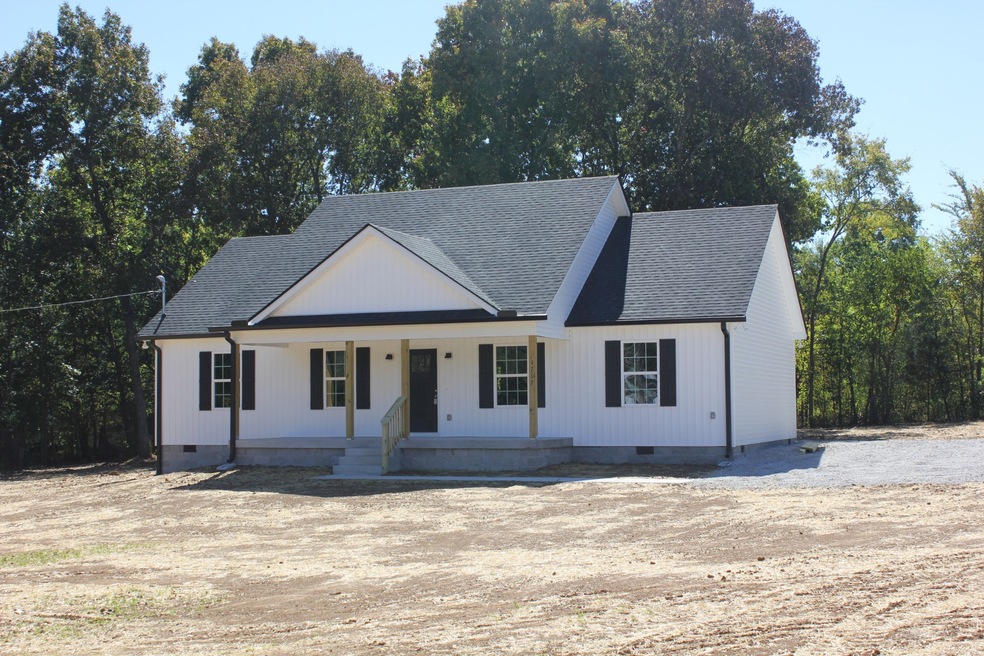 1717 Nix Road, Belfast TN 37019 3 Bedrooms, 2 Full Baths 1400 Square Feet