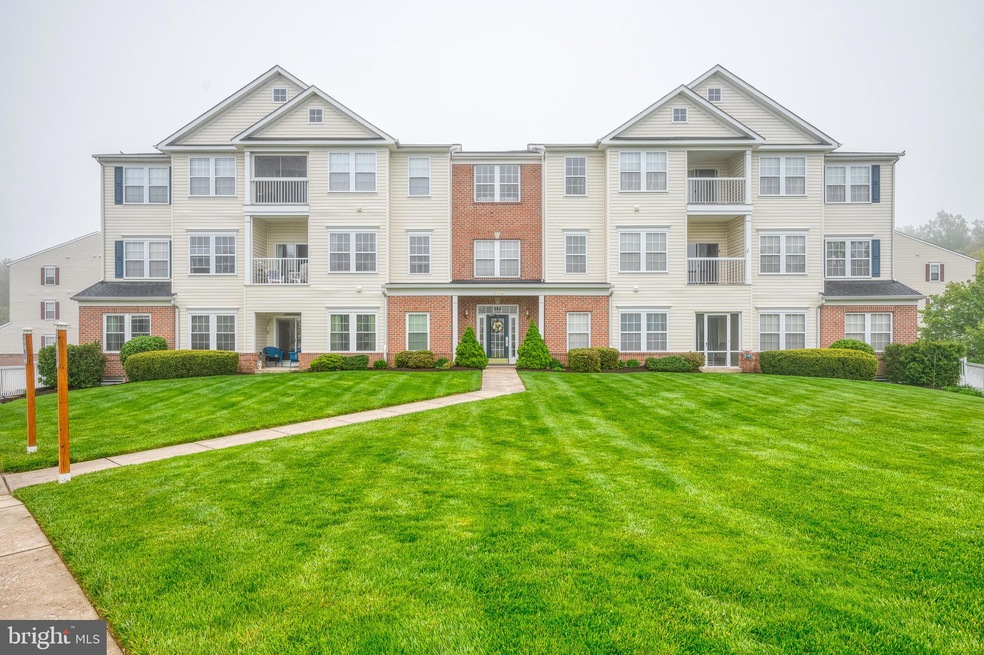 305 Willrich Cir unit H, Forest Hill, MD 21050 - photo 1