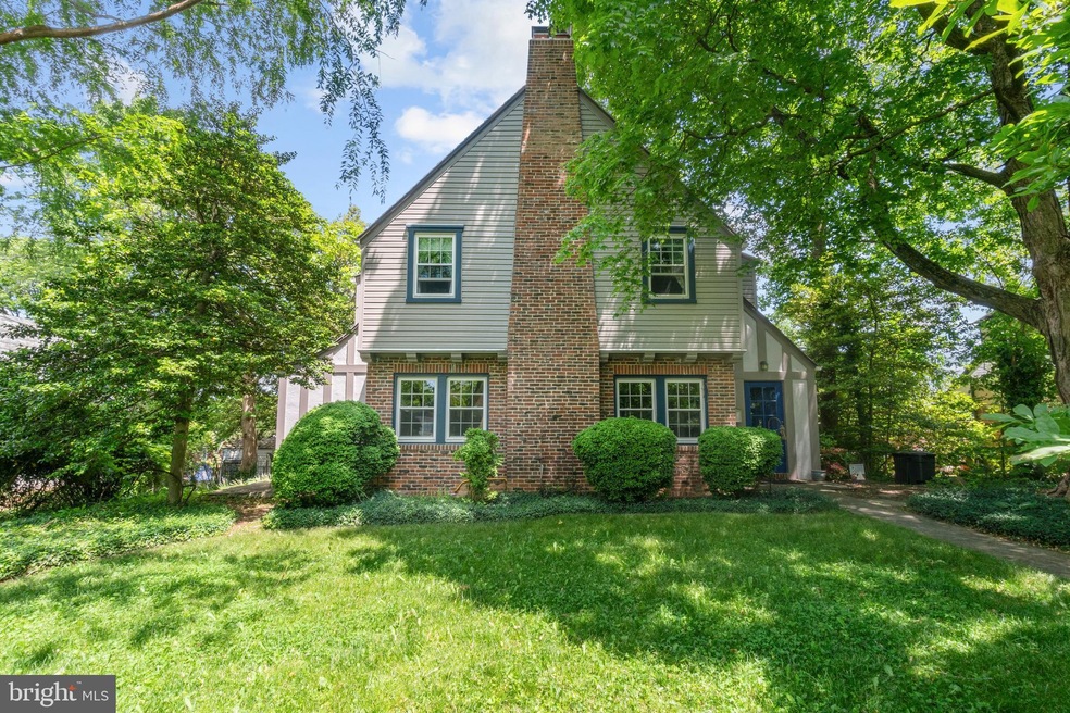 7 Holmehurst Ave, Catonsville, MD 21228 - photo 1