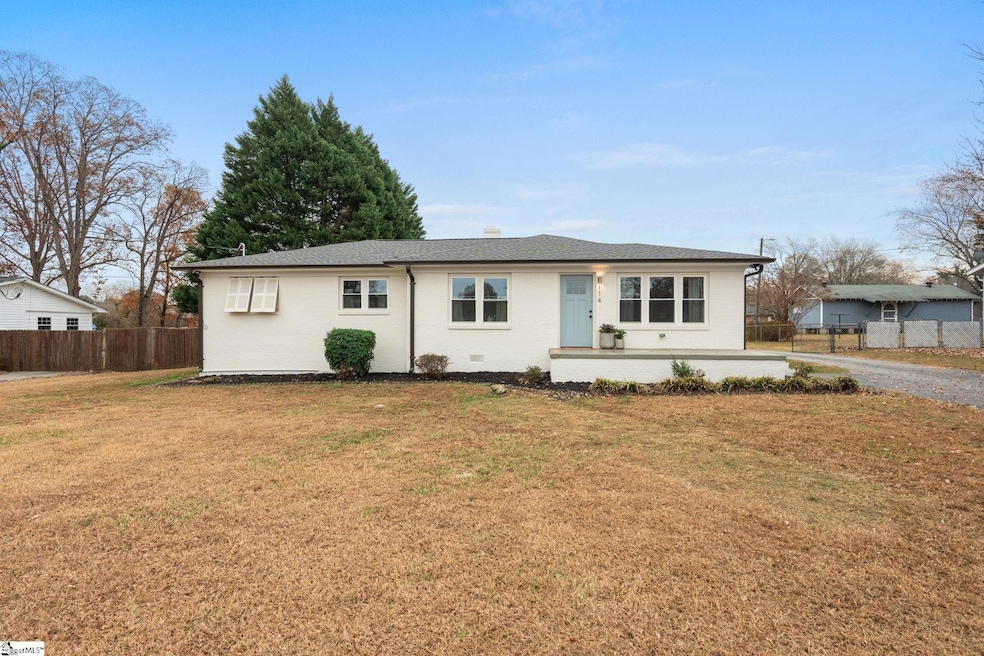 Pending $315,000 • Co-Listing Agent