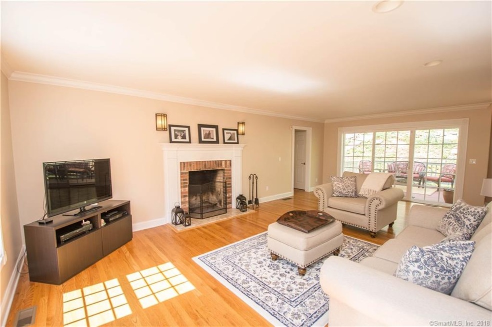 54 Running Brook Dr, Killingworth, CT 06419 - photo 1