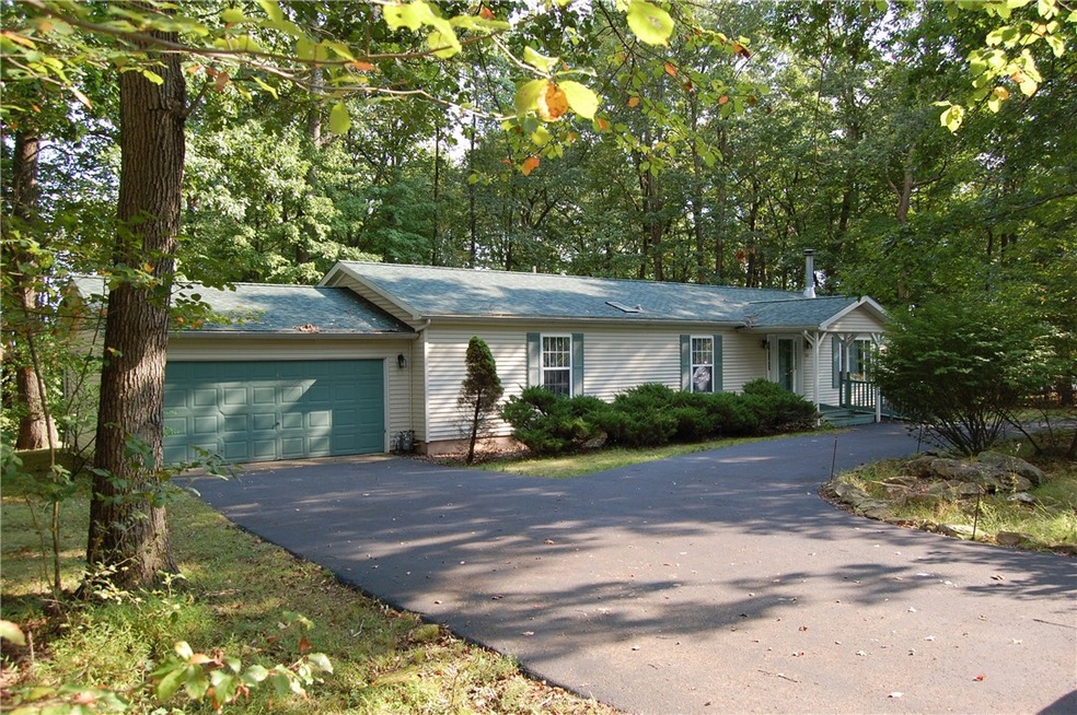 152 Oak Grove Circle Franklin, PA 16323