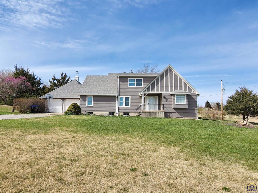 5244 SW Kent Place, Topeka, KS 66610 - photo 1