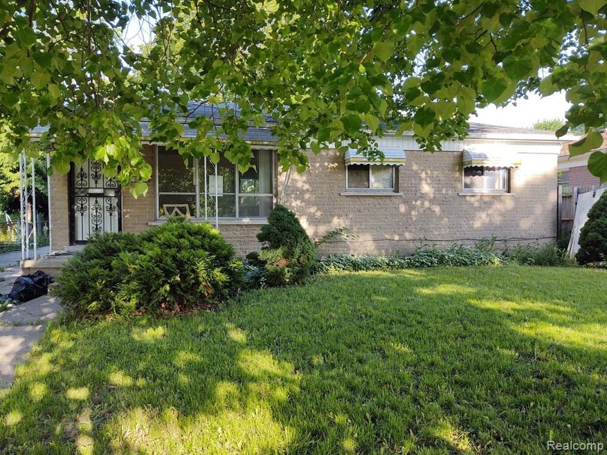 6705 Cranwood Dr, Flint, MI 48505 - photo 1