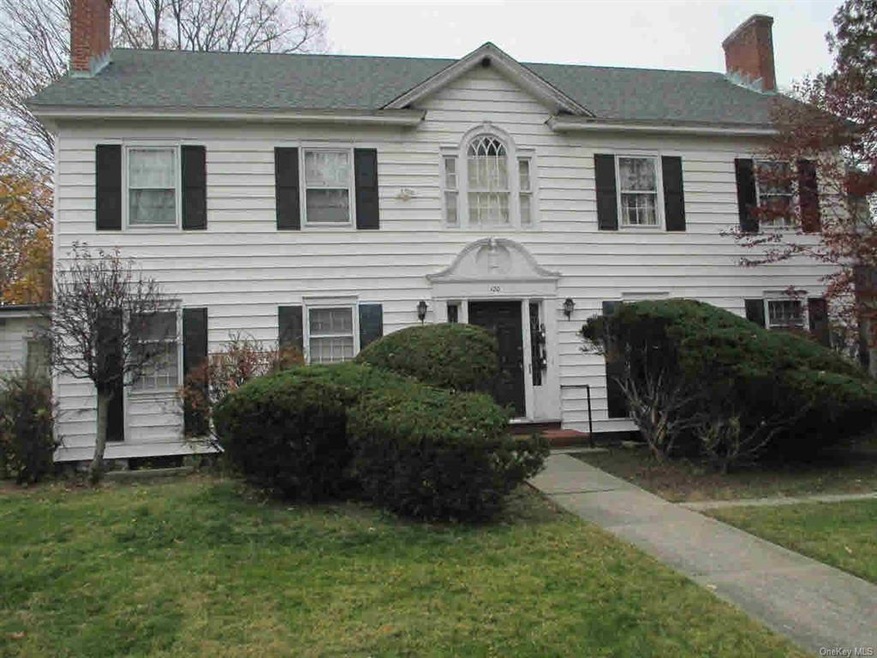 120 Hooker Ave unit 2, Poughkeepsie, NY 12601 - photo 1