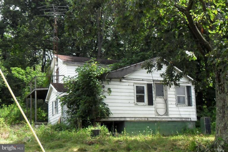 14103 Ritchie Rd, Cascade, MD 21719 - photo 1