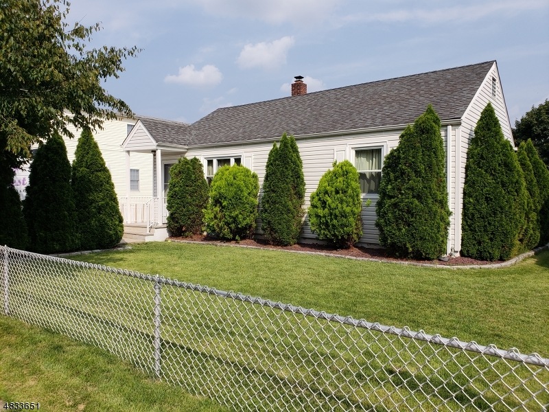 328 Farnham Ave, Lodi, NJ 07644 - photo 1