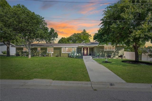 1811 E 16th St, Georgetown, TX 78626 - photo 1